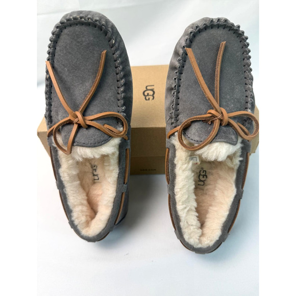 New UGG DAKOTA Moccasin Indoor/Outdoor Slippers 5612 PEWTER GREY Women’s Size 5 - Picture 5 of 11